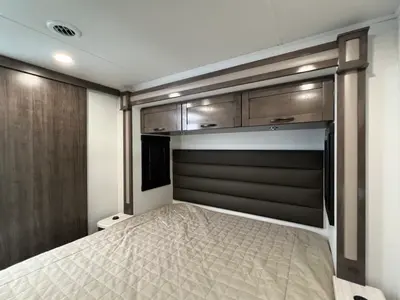 2026 Entegra Coach Vision XL photo 17