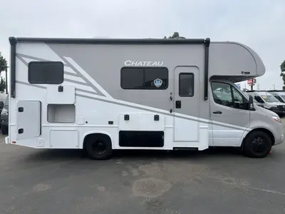 2026 Thor Motor Coach Chateau Sprinter photo 20