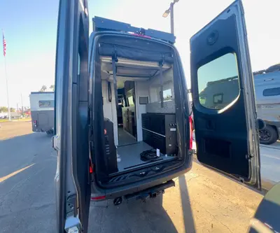2026 Tiffin Motorhomes GH2 photo 2