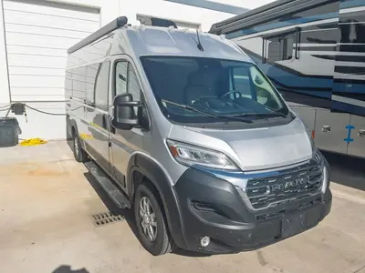 2027 Thor Motor Coach Sequence exterior