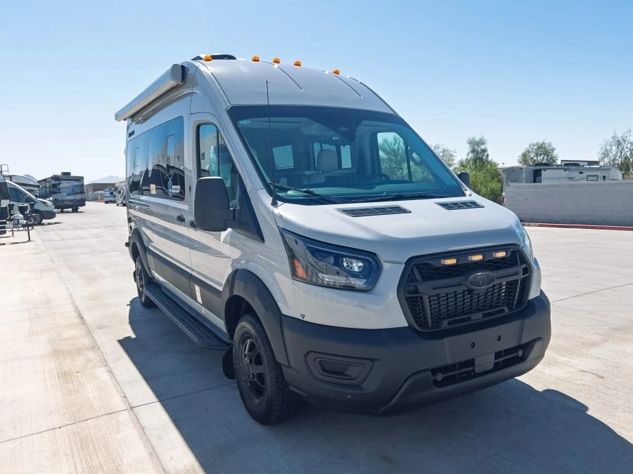 2027 Thor Motor Coach Talavera exterior
