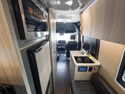 2026 Tiffin Motorhomes GT1 photo 5
