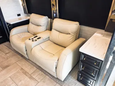 2026 Tiffin Motorhomes Allegro BUS photo 7