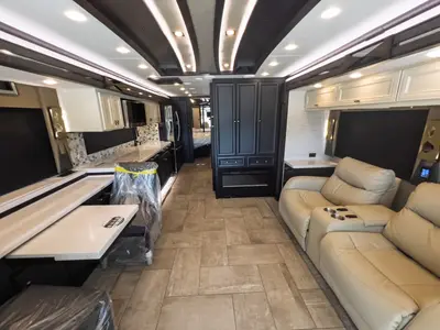 2026 Tiffin Motorhomes Allegro BUS photo 5