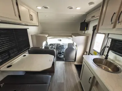 2027 Entegra Coach Odyssey SE photo 4