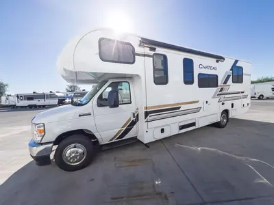 2027 Thor Motor Coach Chateau photo 25