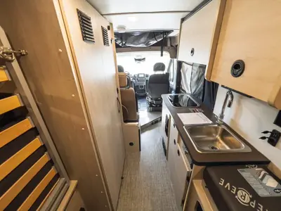 2027 Winnebago Solis photo 5