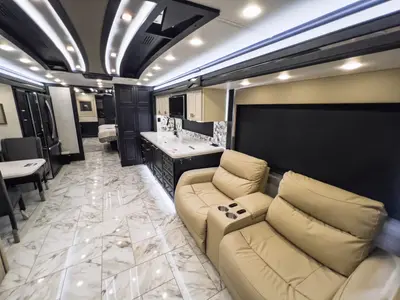2026 Tiffin Motorhomes Allegro BUS photo 6