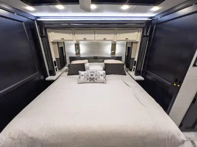 2026 Tiffin Motorhomes Allegro BUS photo 16