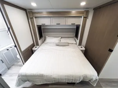 2027 Entegra Coach Vision XL photo 15