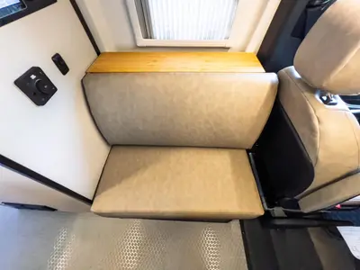 2027 Tiffin Motorhomes GH1 photo 8
