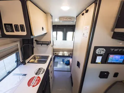 2027 Tiffin Motorhomes GH1 photo 6
