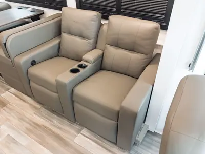 2027 Entegra Coach Vision XL photo 8