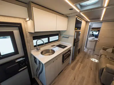 2027 Tiffin Motorhomes Wayfarer photo 9