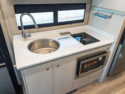 2027 Tiffin Motorhomes Wayfarer photo 10