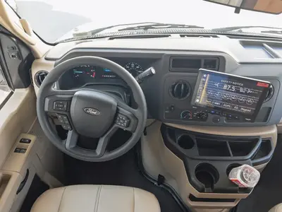 2027 Thor Motor Coach Quantum photo 2