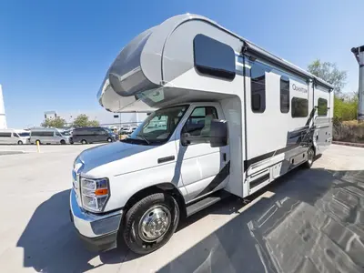 2027 Thor Motor Coach Quantum photo 24