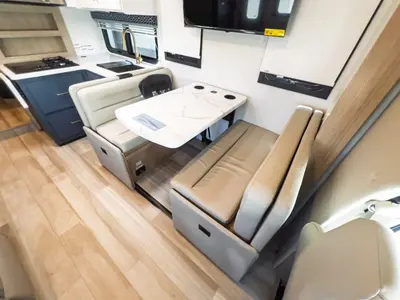 2027 Thor Motor Coach Quantum photo 8