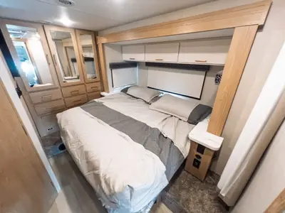 2027 Thor Motor Coach Quantum photo 14
