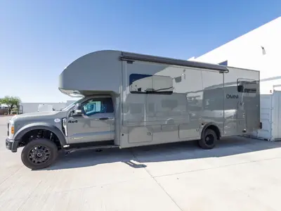 2027 Thor Motor Coach Omni photo 29