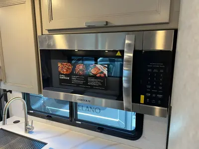 2027 Thor Motor Coach Omni photo 13