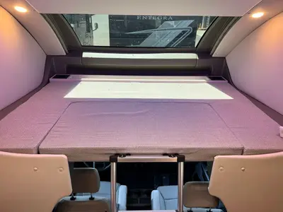 2027 Thor Motor Coach Omni photo 4