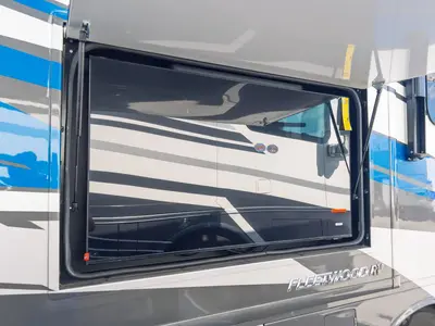 2027 Fleetwood Discovery photo 26