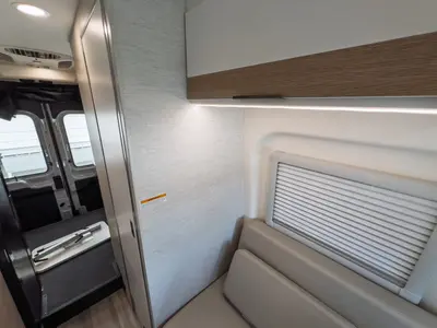 2027 Thor Motor Coach Talavera photo 7