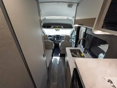 2027 Thor Motor Coach Talavera photo 5