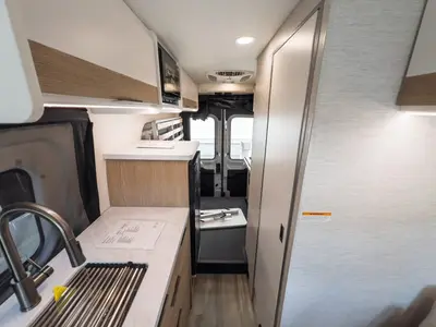 2027 Thor Motor Coach Talavera photo 6