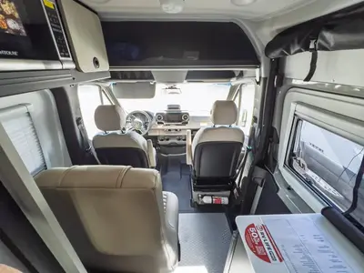 2027 Tiffin Motorhomes GH1 photo 5