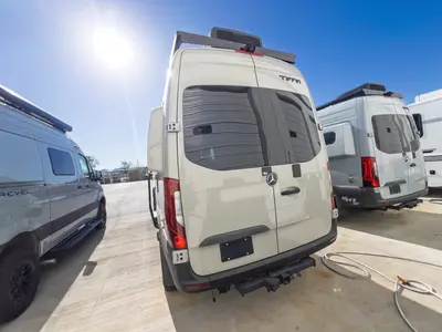2027 Tiffin Motorhomes GH1 photo 19