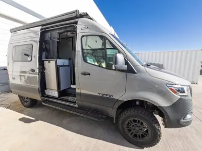 2027 Tiffin Motorhomes GH1 photo 16