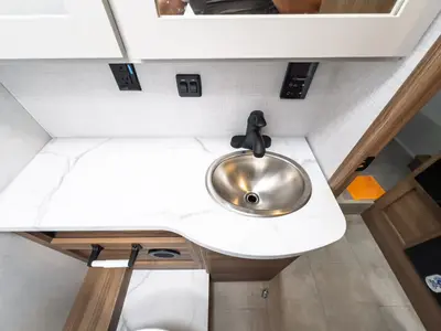2027 Thor Motor Coach Chateau photo 16