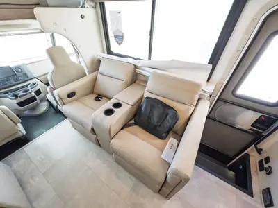 2027 Thor Motor Coach Chateau photo 10