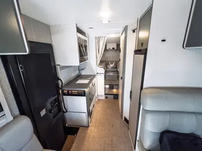 2027 Winnebago Ekko photo 5