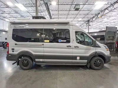 2027 Thor Motor Coach Palladium photo 16