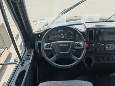 2027 Tiffin Motorhomes Allegro BAY photo 3