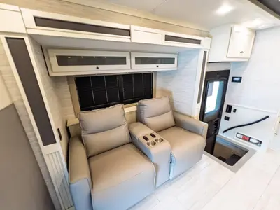 2027 Tiffin Motorhomes Allegro BAY photo 9