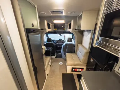 2027 Winnebago Ekko photo 4