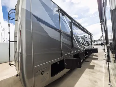 2027 Thor Motor Coach Windsport photo 21