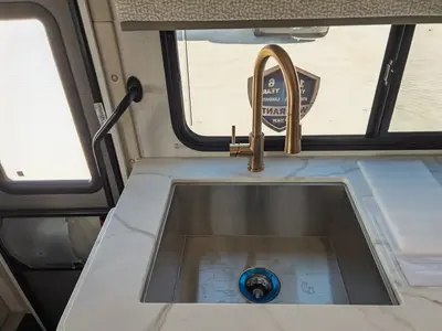 2027 Thor Motor Coach Chateau photo 11