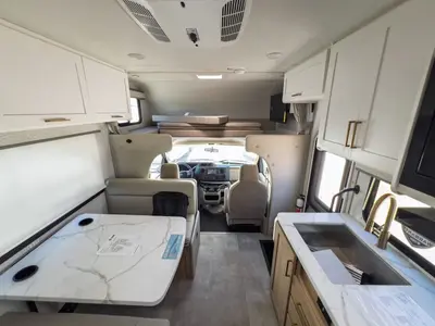 2027 Thor Motor Coach Chateau photo 4