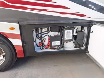 2027 Fleetwood Discovery LXE photo 25