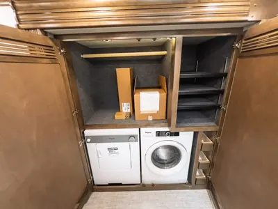 2027 Fleetwood Discovery LXE photo 20