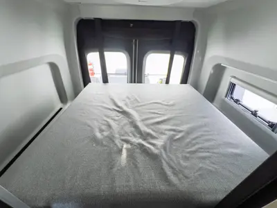 2027 Tiffin Motorhomes GH1 photo 14