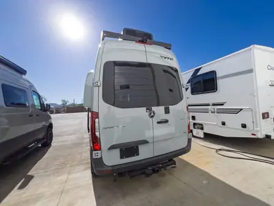 2027 Tiffin Motorhomes GH1 photo 19