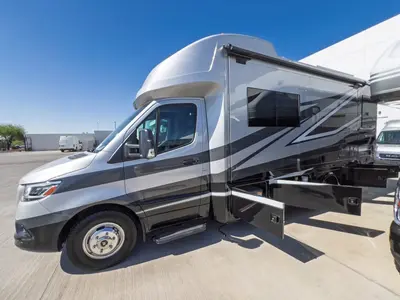 2027 Tiffin Motorhomes Wayfarer photo 24