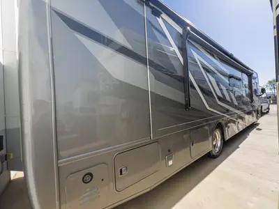 2027 Thor Motor Coach Windsport photo 21