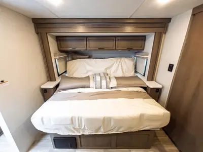 2027 Thor Motor Coach Windsport photo 16
